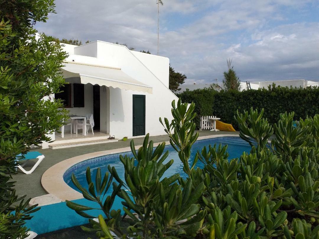 Apartamentos Delfines Cala Blanca  Exterior foto